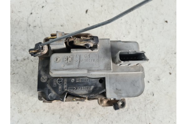Recambio de cerradura puerta delantera izquierda para peugeot 206 berlina 1.1 referencia OEM IAM   