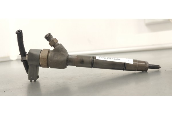 Recambio de inyector para hyundai getz (tb) referencia OEM IAM 0445110256  