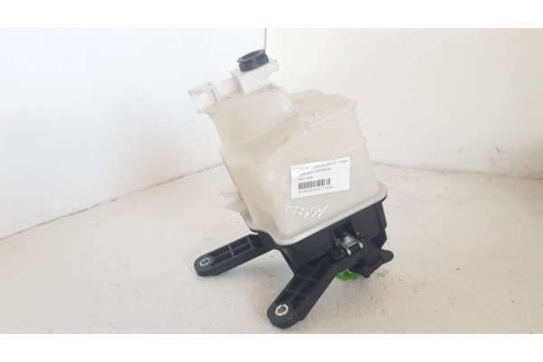Recambio de deposito expansion para mazda 3 berlina (bp) 2.0 i komp 180 fap referencia OEM IAM PAF115351  