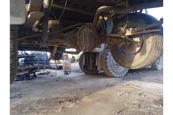 Recambio de puente trasero para nissan navara 4x4 dc le tech premium at 4p referencia OEM IAM   