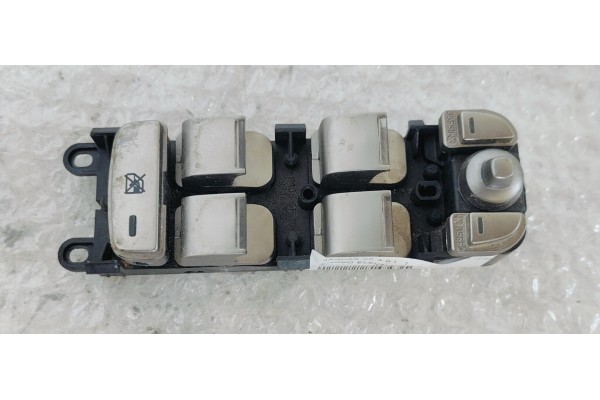 Recambio de mando elevalunas delantero izquierdo para jaguar xf 3.0 i referencia OEM IAM 8X2314540AD  