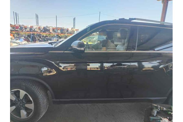 Recambio de puerta delantera izquierda para ssangyong rexton 2.2 xdi 180 fap referencia OEM IAM   