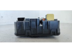 Recambio de caja reles / fusibles para opel astra h berlina 1.9 cdti referencia OEM IAM 13181278  