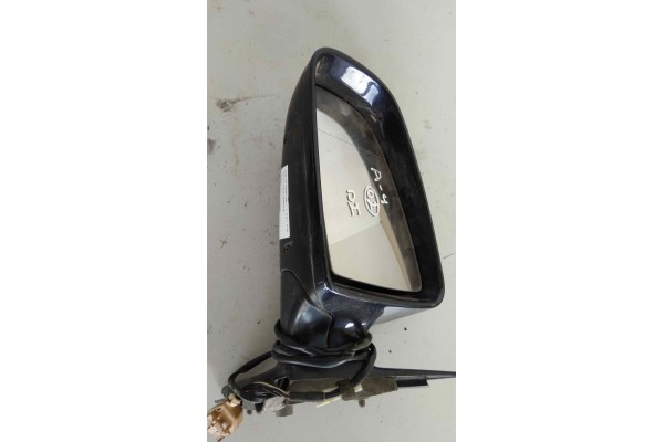 Recambio de retrovisor izquierdo para audi a4 avant (8e) 1.8 20v turbo referencia OEM IAM 010681  