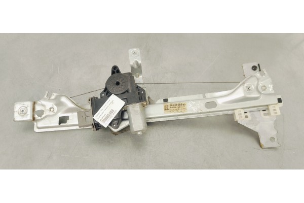 Recambio de elevalunas trasero derecho para peugeot 3008 1.6 hdi 110 fap referencia OEM IAM 9682808680  