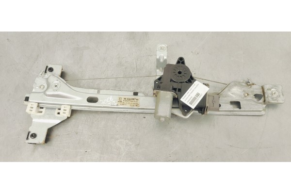 Recambio de elevalunas trasero izquierdo para peugeot 3008 1.6 hdi 110 fap referencia OEM IAM 9682808780  