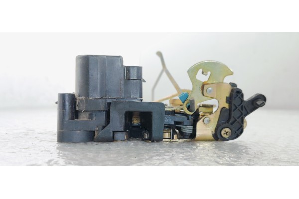 Recambio de cerradura puerta trasera izquierda para daewoo lacetti cdx referencia OEM IAM   