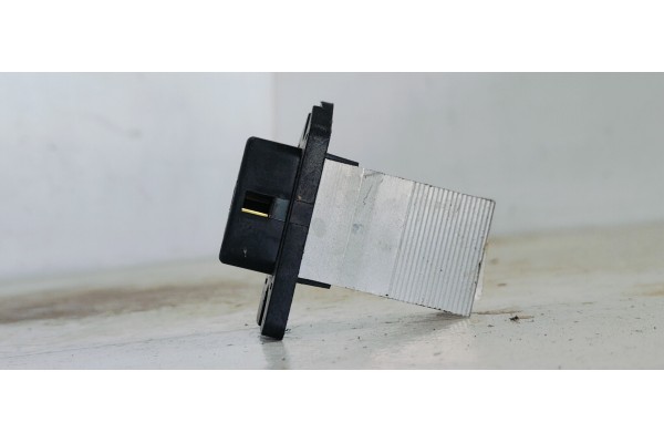 Recambio de resistencia calefaccion para kia rio (yb) 1.2i 85 referencia OEM IAM   