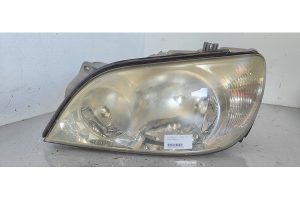 Recambio de faro derecho para kia carnival ii 2.9 crdi cat referencia OEM IAM   