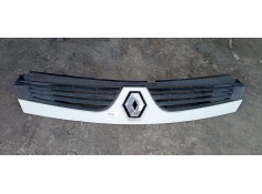 Recambio de rejilla delantera para renault master ii phase 2 combi 1.9 diesel referencia OEM IAM   