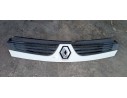 Recambio de rejilla delantera para renault master ii phase 2 combi 1.9 diesel referencia OEM IAM   