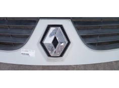 Recambio de rejilla delantera para renault master ii phase 2 combi 1.9 diesel referencia OEM IAM   