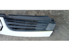 Recambio de rejilla delantera para renault master ii phase 2 combi 1.9 diesel referencia OEM IAM   