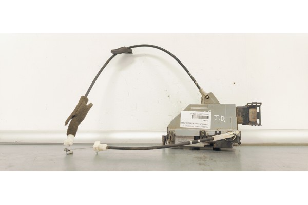 Recambio de cerradura puerta trasera derecha para peugeot 3008 1.6 hdi 110 fap referencia OEM IAM 724540  