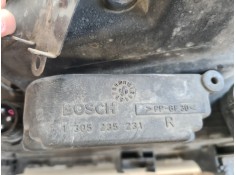 Recambio de faro derecho para audi a8 (d2) 2.5 v6 24v tdi referencia OEM IAM 1301016048  