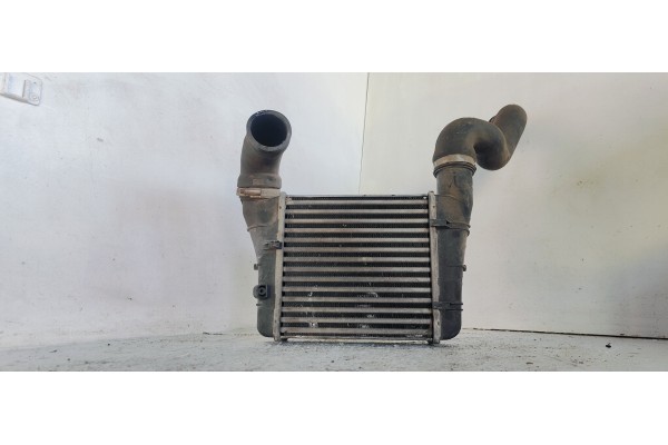 Recambio de intercooler para audi a4 berlina (8e) 1.9 tdi (96kw) referencia OEM IAM 8E0145805F  