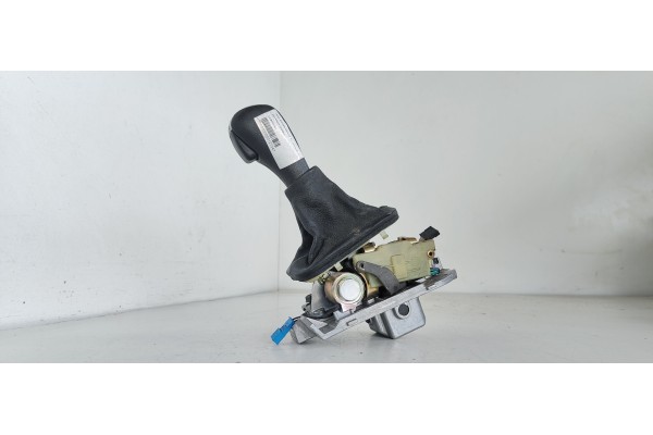 Recambio de palanca cambio para land rover range rover (lm) v8 se referencia OEM IAM UCB000051  