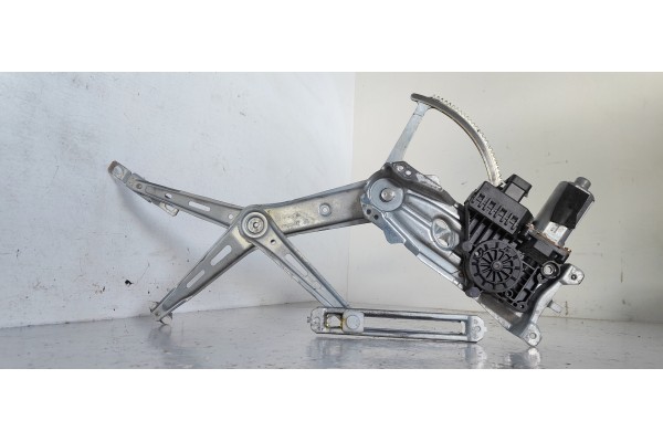 Recambio de elevalunas delantero derecho para opel zafira a elegance referencia OEM IAM 90579356  