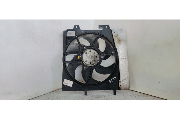 Recambio de electroventilador para peugeot 207 1.4 i 95 referencia OEM IAM 9653804080  