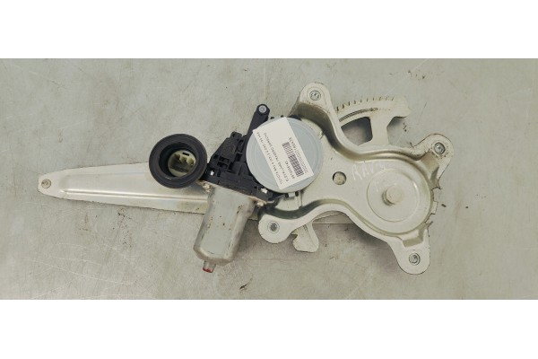 Recambio de elevalunas trasero derecho para toyota rav 4 (a3) 2.2 d4d 150 4x4 referencia OEM IAM 8572035140  