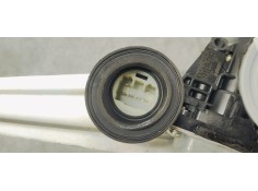 Recambio de elevalunas trasero derecho para toyota rav 4 (a3) 2.2 d4d 150 4x4 referencia OEM IAM 8572035140  