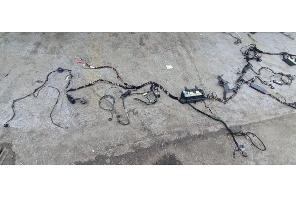 Recambio de modulo electronico para jaguar f-pace 2.0 diesel cat referencia OEM IAM HK8314A390 CJL9251711738 