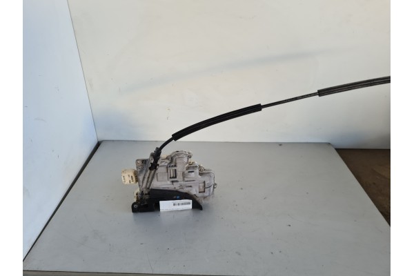 Recambio de cerradura puerta delantera derecha para volkswagen passat berlina (3c2) 1.6 16v fsi referencia OEM IAM   