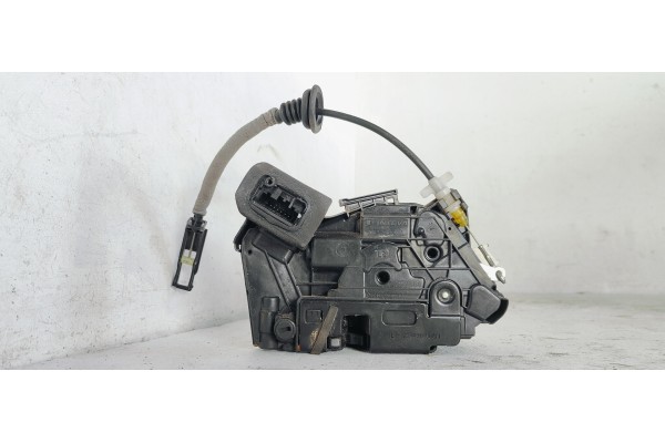 Recambio de cerradura puerta trasera izquierda para volkswagen polo (6r1) advance referencia OEM IAM 6R4839015  