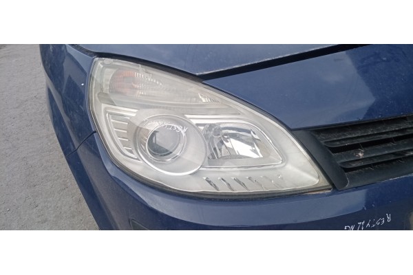 Recambio de faro derecho para renault scenic ii confort dynamique referencia OEM IAM   