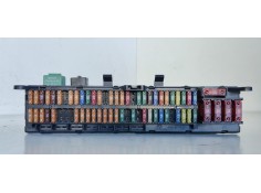 Recambio de caja reles / fusibles para land rover range rover (lm) v8 se referencia OEM IAM 8380409  