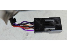 Recambio de retrovisor derecho para renault clio iii 1.2 referencia OEM IAM 023272  