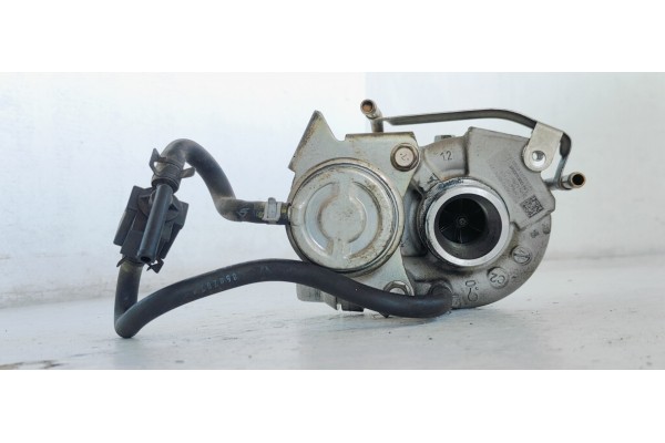 Recambio de turbocompresor para renault megane iii coupe expression referencia OEM IAM 8201165362  