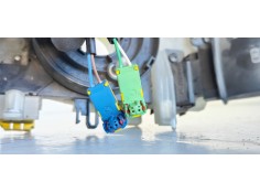 Recambio de mando multifuncion para renault megane iii berlina 5 p 1.2 16v referencia OEM IAM 255529492R  