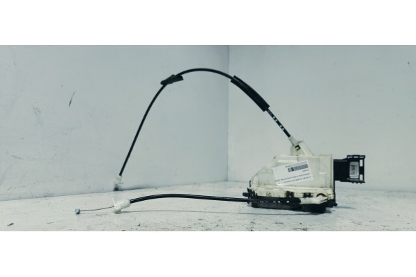 Recambio de cerradura puerta delantera derecha para citroen c5 berlina millenium referencia OEM IAM A04080  