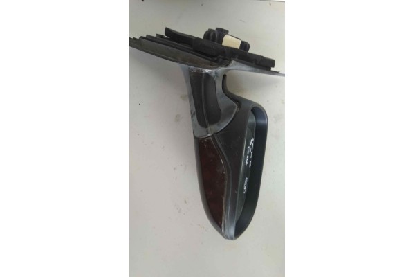 Recambio de retrovisor derecho para saab 9-3 berlina 1.8 cat referencia OEM IAM 12796552  