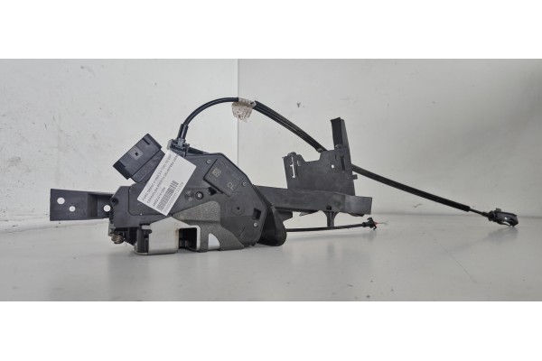 Recambio de cerradura puerta delantera derecha para ford grand c-max trend referencia OEM IAM AM52U21812BB  