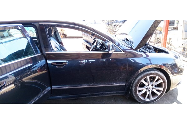 Recambio de puerta delantera derecha para skoda superb combi (3t5) active referencia OEM IAM   