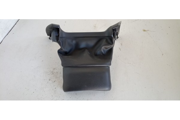 Recambio de moldura para jaguar f-pace 2.0 diesel cat referencia OEM IAM GX733F902AC CM43078 