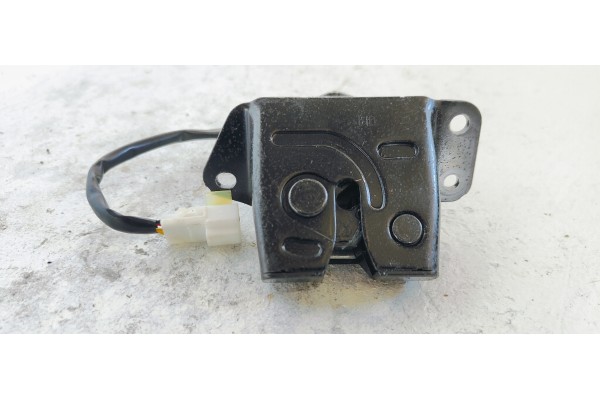 Recambio de cerradura maletero / porton para kia rio (yb) 1.2i 85 referencia OEM IAM   