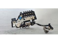 CAJA RELES / FUSIBLES A2055401850 