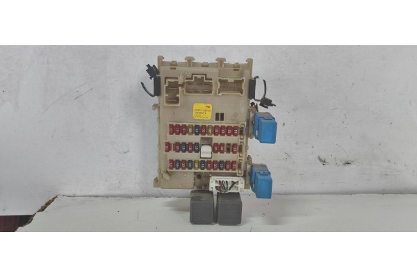 Recambio de caja reles / fusibles para nissan primera berlina (p12) 2.0 16v cat referencia OEM IAM 24350AV700  