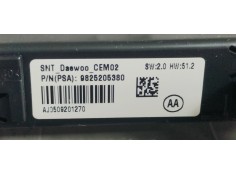 Recambio de luz interior para citroen c3 1.2i 82 referencia OEM IAM 9811856577  