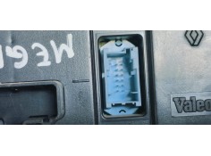 Recambio de mando climatizador para renault megane ii berlina 5p confort authentique referencia OEM IAM 8200070752  