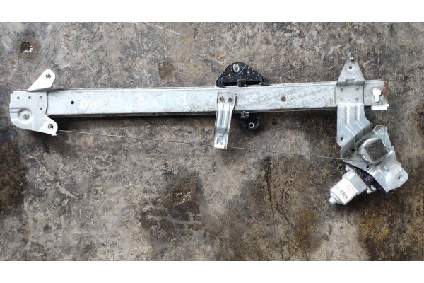 Recambio de elevalunas delantero derecho para subaru forester 2.0 diesel cat referencia OEM IAM 505220  