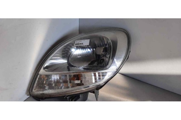 Recambio de faro izquierdo para renault kangoo (f/kc0) 1.2 referencia OEM IAM 8200236590  