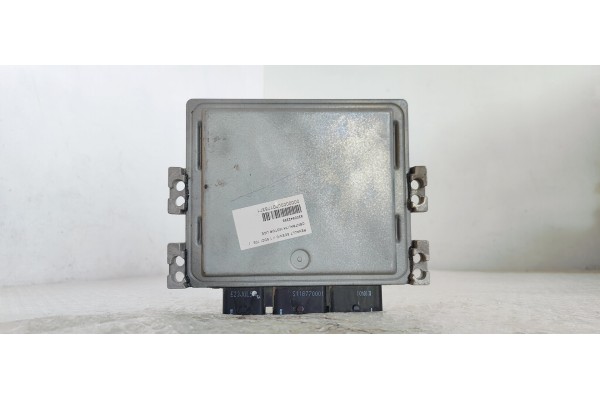 Recambio de centralita motor uce para renault scenic ii 1.5dci 105 referencia OEM IAM 8200542288  