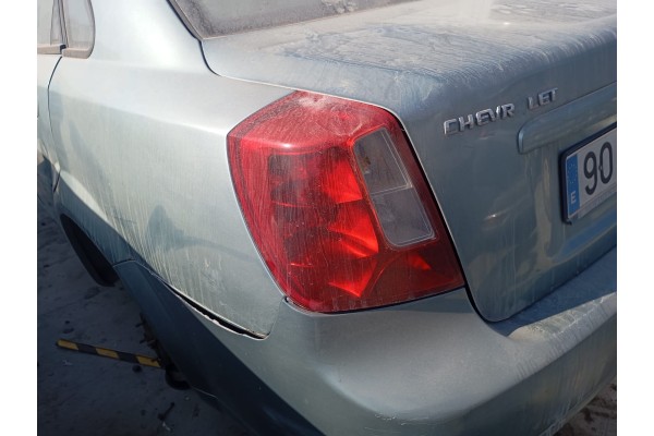 Recambio de piloto trasero izquierdo para chevrolet lacetti cdx referencia OEM IAM   