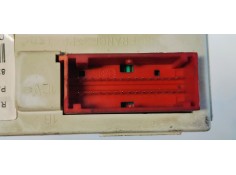 Recambio de pantalla multifuncion para renault megane ii berlina 5p confort dynamique referencia OEM IAM 8200107839  