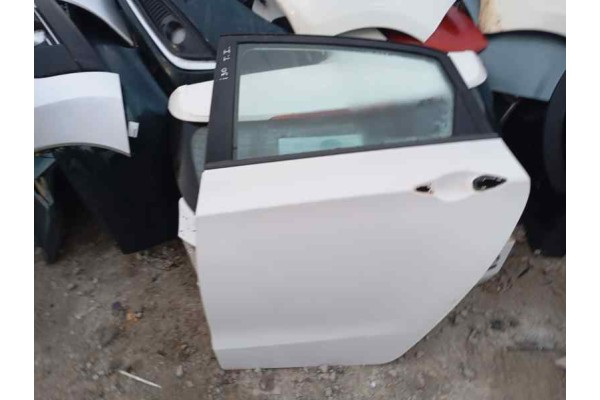 Recambio de puerta trasera izquierda para hyundai i30 (gd) 1.4crdi 90 fap referencia OEM IAM   