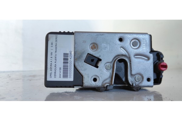 Recambio de cerradura puerta trasera derecha para opel zafira a elegance referencia OEM IAM 24414135  